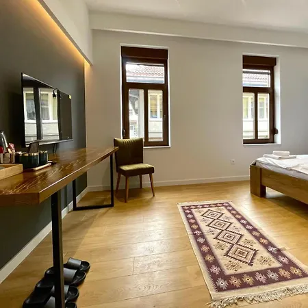 Engadin's In Old Town Apartamento *